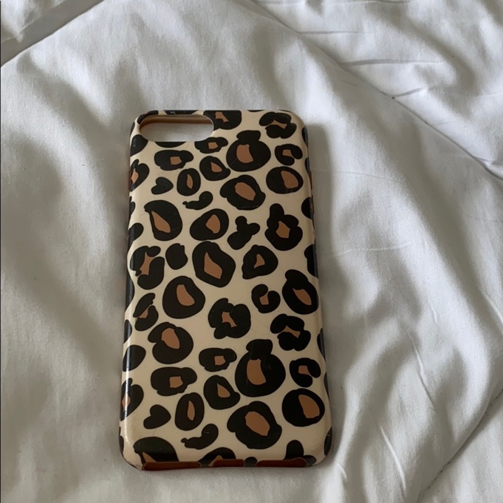 cheetah print iPhone 8+ case